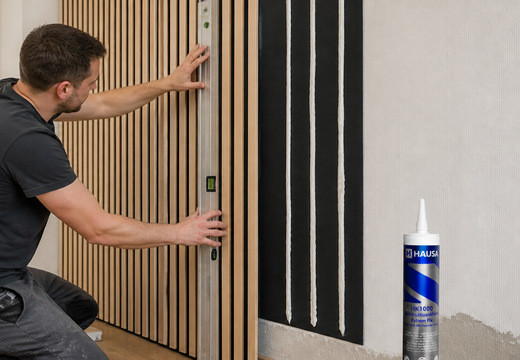Wie klebt man Lamellen auf Filz, damit die Wand perfekt aussieht?